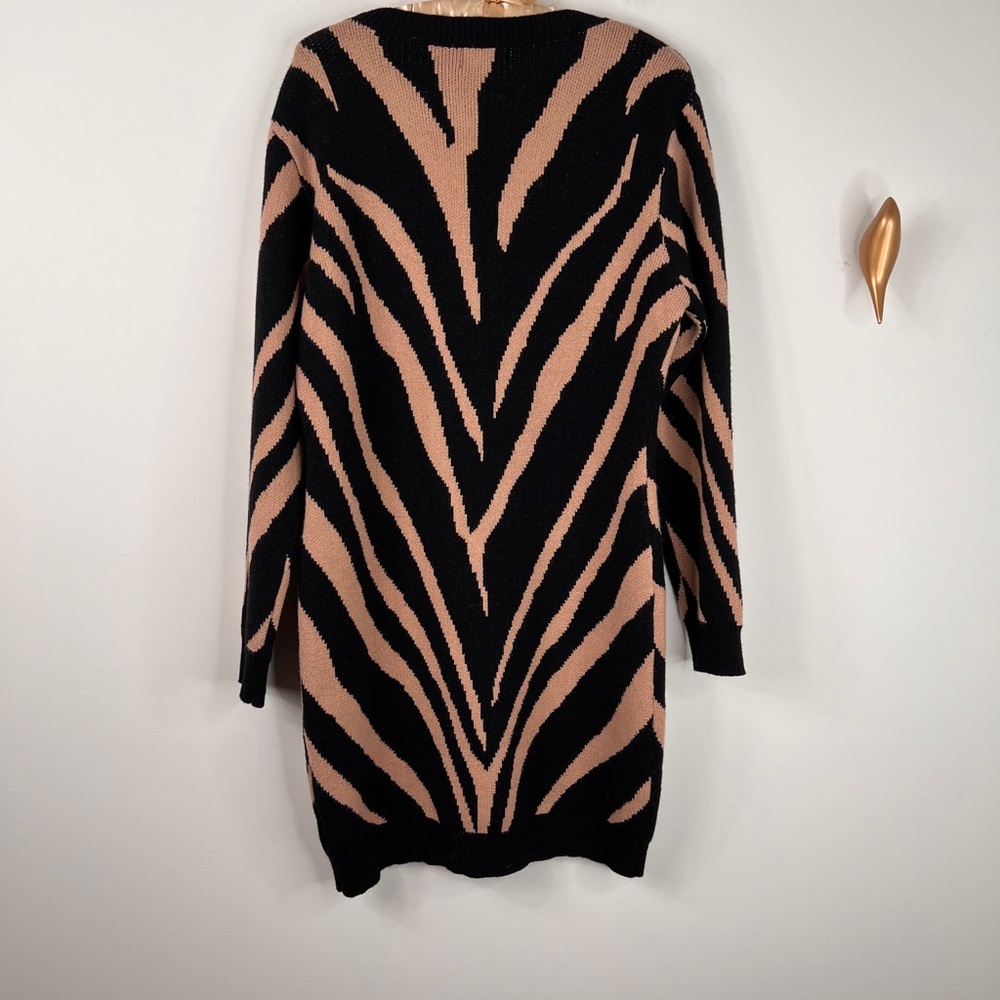 APRICOT Black and Pink Knit Sweater, NWT, Size:M, Gorgeous and Sexy Vibes - Picture 6 of 10